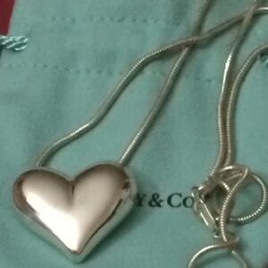 Tiffany&co sterling Silver Heart Pendant Necklace.